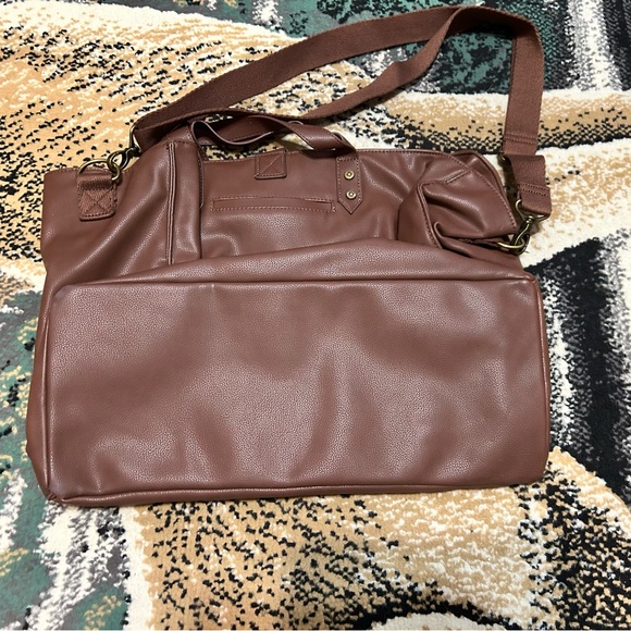 Square Tote - Picture 3 of 8